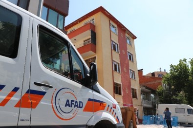 Konya'da 5 Katlı Bina Çökme Riski Nedeniyle Boşaltıldı