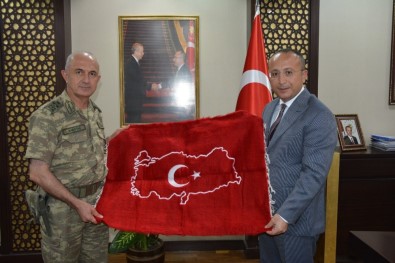 Van Asayiş Jandarma Komutanı Korgeneral Karataş, Siirt'te