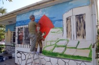 EMIN ÖZTÜRK - Çanakkale Ruhunu Muhtarlığın Duvarlarına Yansıtıyorlar