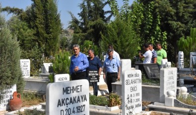 Nazilli'de Mezarlıklar Kurban Bayramında Ziyarete Hazır