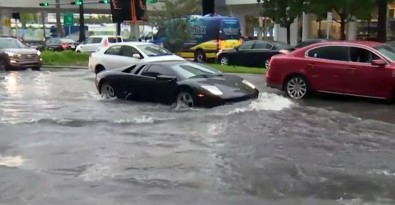 ABD'nin Miami Kenti Sular Altında Kaldı
