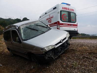 Simav'da Trafik Kazası Açıklaması 2 Yaralı