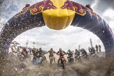 Adrenalin Dolu Red Bull Sea To Sky'a 1 Ay Kaldı