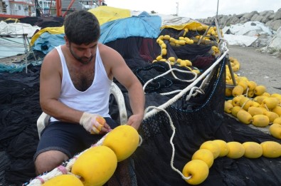 Balıkçılar 'Vira Bismillah' Demek İçin Gün Sayıyor