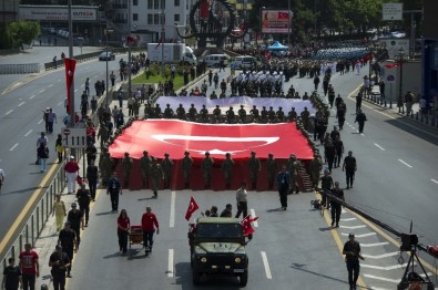 Başkent'te 30 Ağustos Zafer Bayramı Dolayısıyla, Geçit Töreni Düzenlendi
