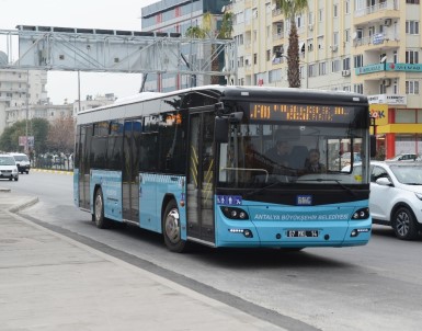 Resmi Plakalı Otobüsler Ve Tramvay Bayramda Ücretsiz