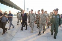 HULUSİ AKAR - Genelkurmay Başkanı Akar Suriye sınırında