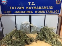 YANGIN TÜPÜ - Tatvan'da Jandarmadan Uyuşturucu Operasyonu