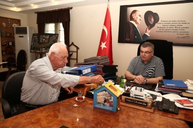 Hayırsever Ahmet Kenter'den Lösemi Hastalarına Destek
