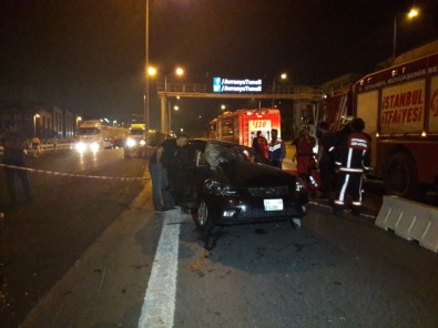 Kadıköy'de 3 Araç Birbirine Girdi Açıklaması 1 Ölü, 1 Yaralı