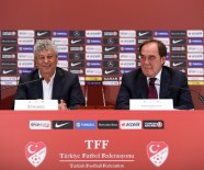 YILDIRIM DEMİRÖREN - Mircea Lucescu İmzayı Attı