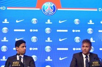NEYMAR - Tarihin En Pahalı Transferi Neymar İmzayı Attı