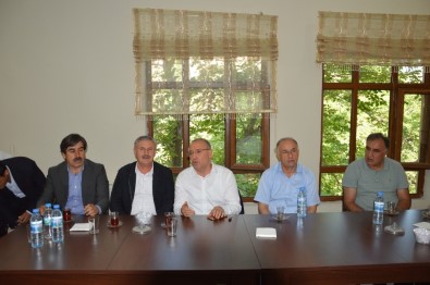 AK Parti Koordinatörü Halil Özyolcu, Hakkari'de