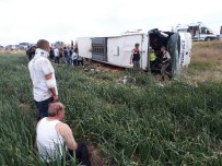 KAYADÜZÜ - Amasya'da Otobüs Kazası Açıklaması Ölü Ve Yaralılar Var