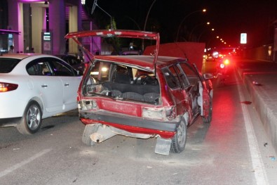 İzmit'te Trafik Kazası Açıklaması 1 Yaralı