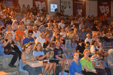 Kadıköy 15'İnci Tiyatro Festivali Başladı