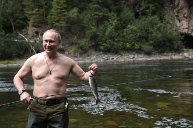 Rusya Devlet Başkanı Putin Balık Avında