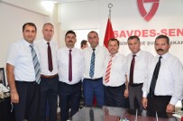 SAVDES-SEN Balıkesir'de Erdoğan Kosaoğlu Başkan Seçildi