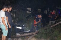 İTFAİYECİLER - İtfaiye Ekipleri Sabaha Kadar Enkaz Temizledi