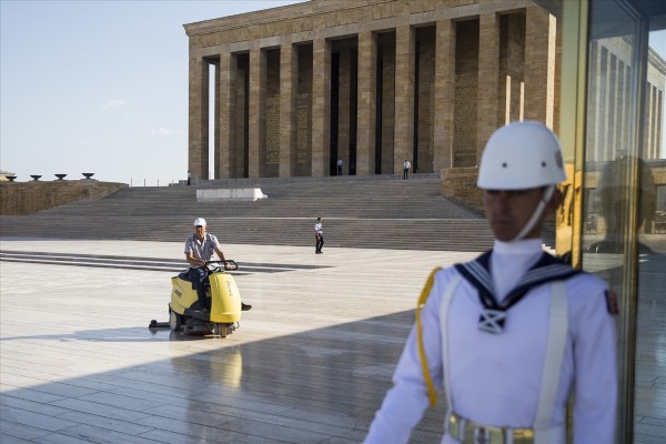 'Anıtkabir'e gözümüz gibi bakıyoruz'