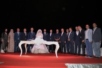HAKAN ÇAVUŞOĞLU - Başbakan Yardımcısı Hakan Çavuşoğlu, Bursa'da Düğüne Katıldı