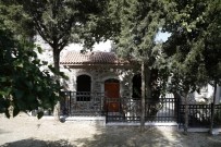 ADİLE NAŞİT - İzmir'deki Tarihi Kilise Kitap Yuvası Olacak