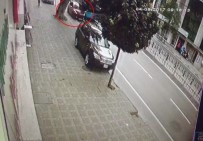 KARAKÖY - Ortalığı Birbirine Katan Alkollü Sürücüye Dayak Kamerada