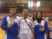MEHMET GÜNEY - Yalovalı Karateciler Gaziantep'te 2 Madalya Kazandı