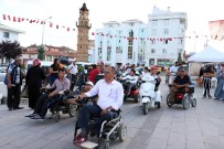 Yozgat'ta Engelliler Akülü Araçlarıyla Yarıştı