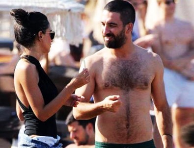 arda turan 200 midye yedi