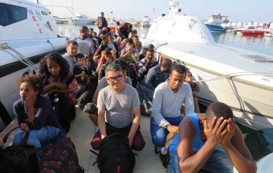 Ayvacık'ta 51 Kaçak Göçmen Yakalandı