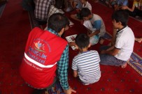 STRATEJİ OYUNU - Erzincan Gençlik Merkezinde Yaz Programları Devam Ediyor