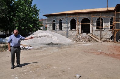 Simav'da Tarihi Okul Restore Ettiriliyor