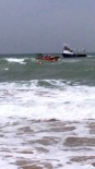 KIYI EMNİYETİ - Yasağa Rağmen Dalgalı Denize Giren 5 Genç Son Anda Kurtarıldı