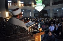 SELAHATTIN BEYRIBEY - Kars'ta, Bayram Sabahı Camiler Doldu Taştı