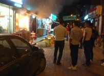 TEMİZLİK ARACI - Köftecide Çıkan Yangını Kova Ve Pet Şişelerdeki Suyla Söndürmeye Çalıştılar