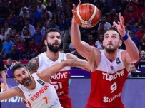 HİDAYET TÜRKOĞLU - 12 Dev Adam, İspanya'ya elendi