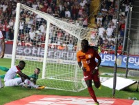 TARIK ÇAMDAL - Antalya'da İlk Yarıda Tek Gol