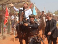 ALPERENLER - Başbakan Binali Yıldırım ata bindi