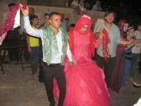 TAŞKıN KıLıÇ - Kına Gecesi Protokol Ve Vatandaşları Buluşturdu