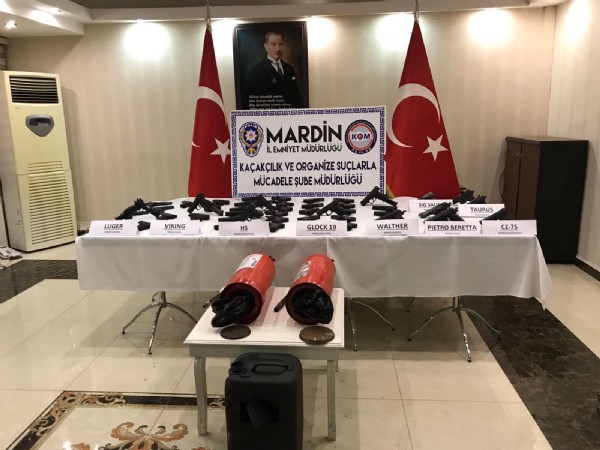 Polis son zamanların en büyük operasyonunu gerçekleştirdi