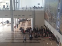 UÇAK TRAFİĞİ - Ahmed-İ Hani Havalimanı'ndan 25 Bin 375 Yolcu Uçtu