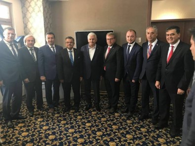 AK Partili Belediye Başkanları Başbakan Binali Yıldırım İle Bir Araya Geldi