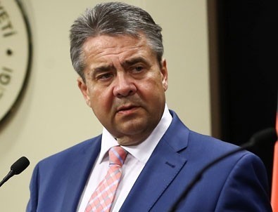 Alman bakan Gabriel'den Türkiye açıklaması