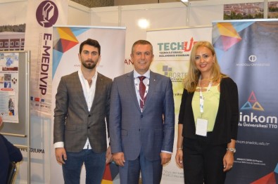 Anadolu Üniversitesi ARİNKOM TTO Teknolojileri İle 2'Nci Ar-Ge İnovasyon Zirvesi'nde