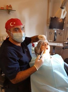Diş Hekimi Dr. Özbaylar Açıklaması 'Kürdan Kullanımı Diş Etine Zarar Veriyor'