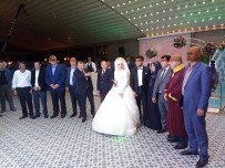 SEYFETTIN AZIZOĞLU - Doğan Ve Burucu Ailelerinin Mutlu Günü