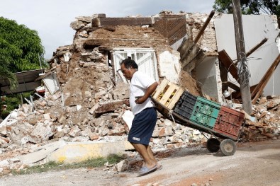 Meksika'daki Depremde Ölü Sayısı 91'E Yükseldi
