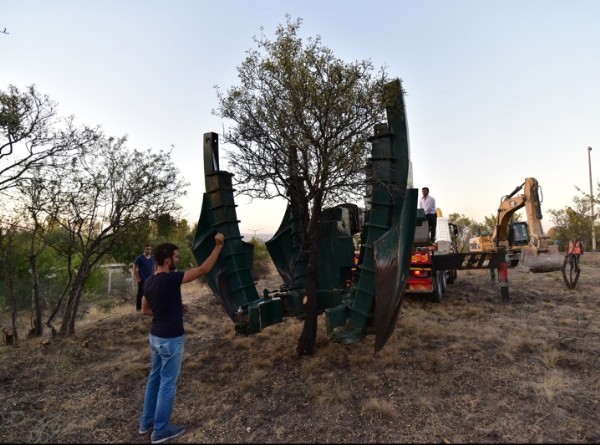 Cumhuriyet ve Birgün yine baltayı taşa vurdu