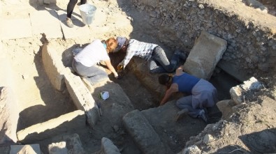 Bin 200 Yıllık Kilise Bulundu